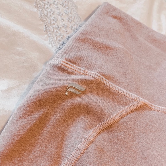 Fabletics leggings - Picture 2 of 3